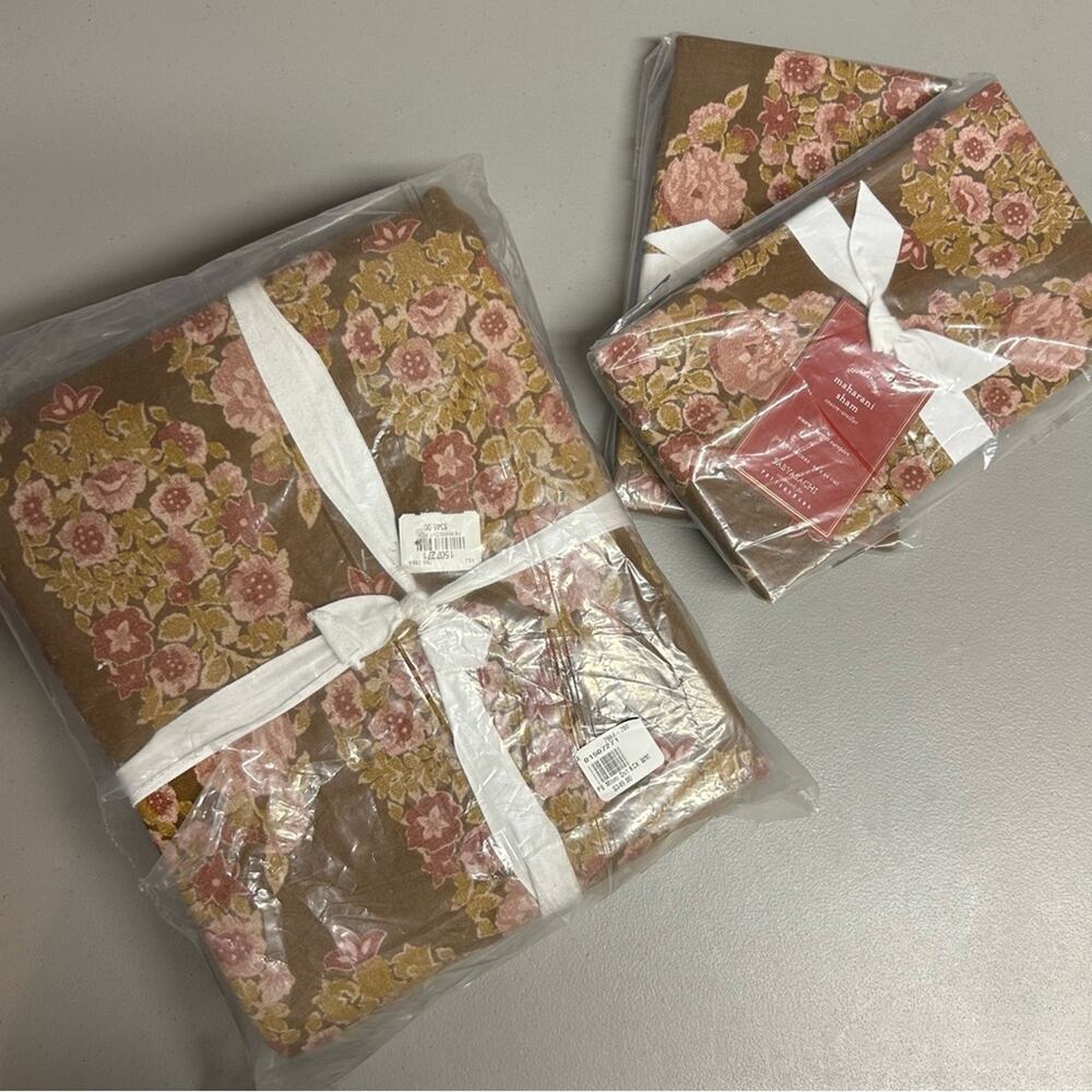 Pottery Barn Sabyasachi Maharani Print Duvet Cover Euro Shams King Cal King NWT
